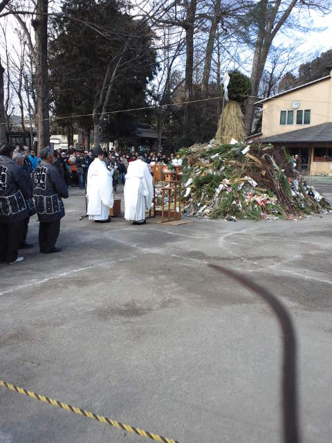 神事中